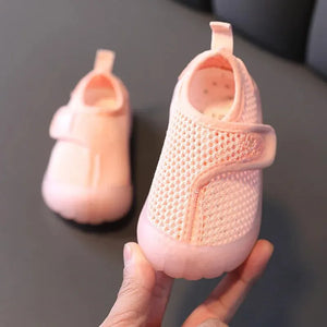 Comfy Family Juni™ - Ultimate Comfort Baby Shoes with Ergonomic Design Pink / 16