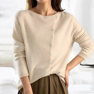 Lana™ - Cozy Buttoned Knit